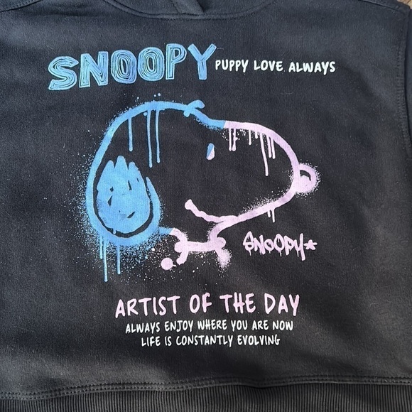 Zara Snoopy Artist Black Hoodie - Picture 2 of 8